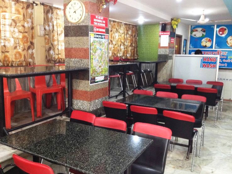 7. Sree Mahaveer Bhojanalaya Restaurant
